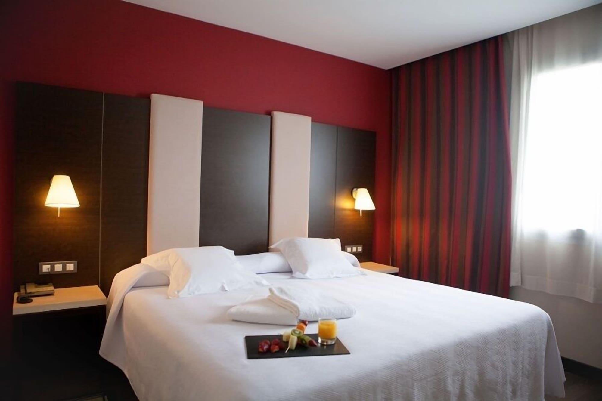 Azz Pamplona Norte Hotel Berriozar Eksteriør billede