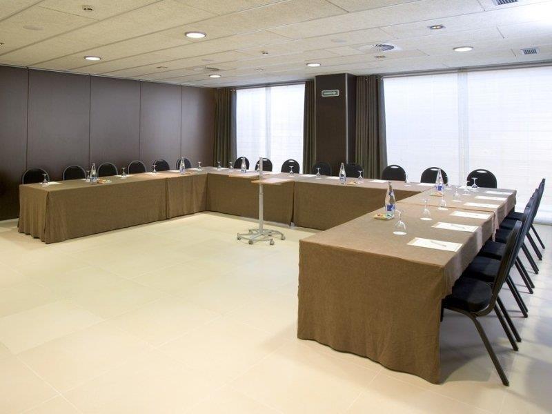 Azz Pamplona Norte Hotel Berriozar Faciliteter billede